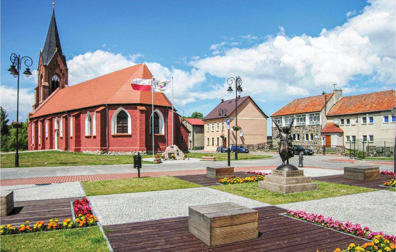 Gorgeous Home In Nowe Warpno With House Sea View Bagian luar foto
