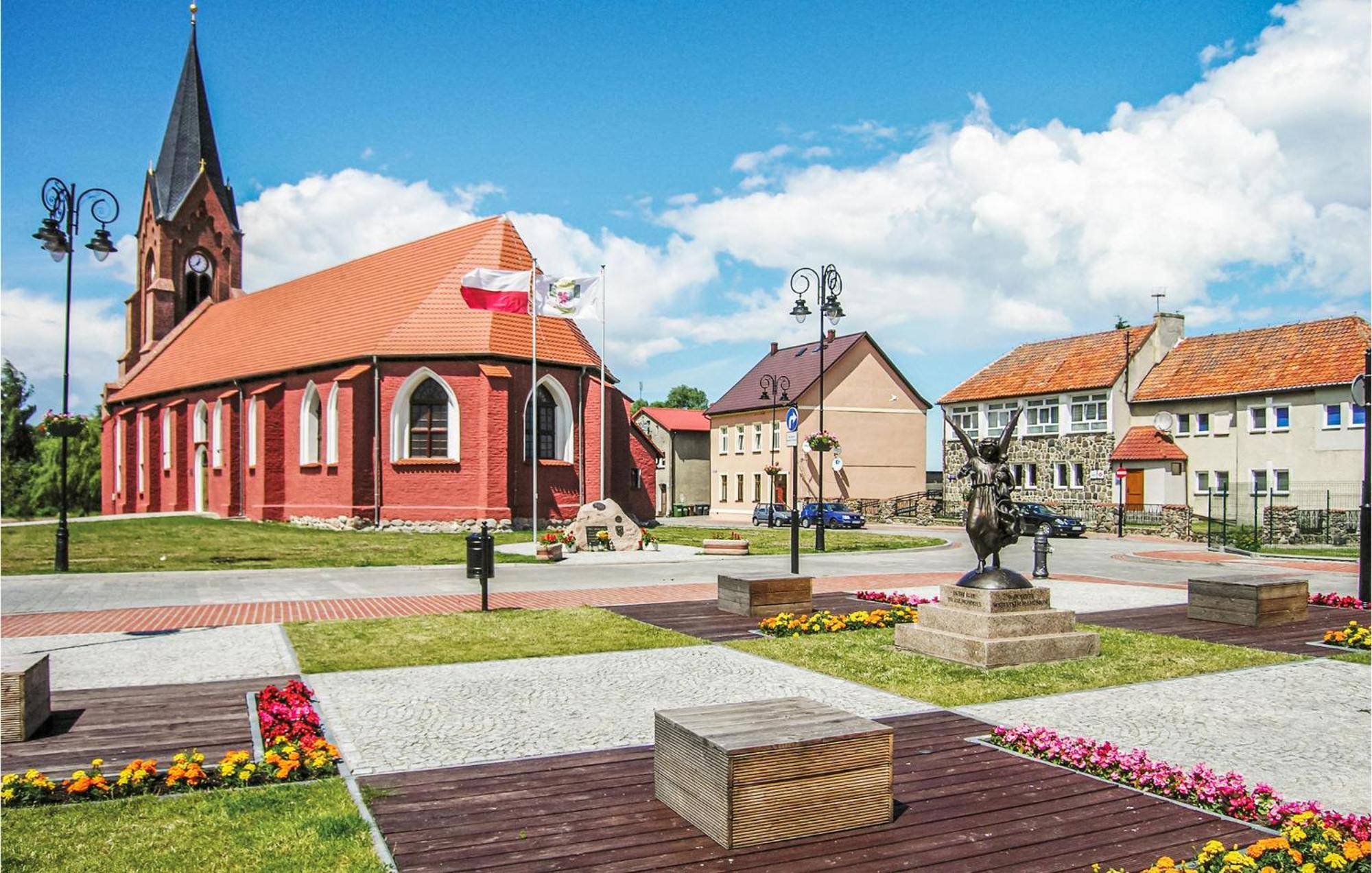 Gorgeous Home In Nowe Warpno With House Sea View Bagian luar foto